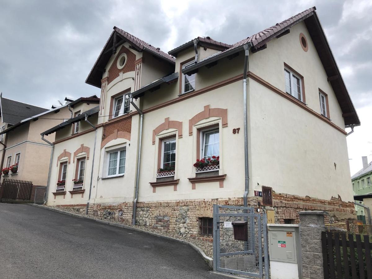 Apartman Pod Hradem Apartment Česká Kamenice Екстериор снимка